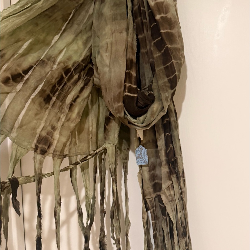 Tie-Dye Fringe Scarf - Picture 3 of 3